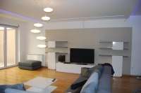 099 dnevne sobe i trpezarije