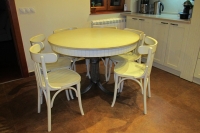 104 dnevne sobe i trpezarije