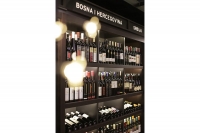 35 namestaj za javne objekte