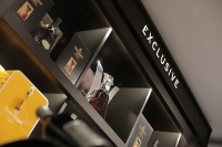 36 namestaj za javne objekte