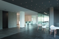 45 namestaj za javne objekte