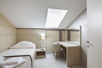 74 namestaj za javne objekte