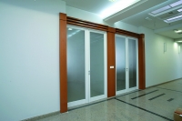 81 namestaj za javne objekte